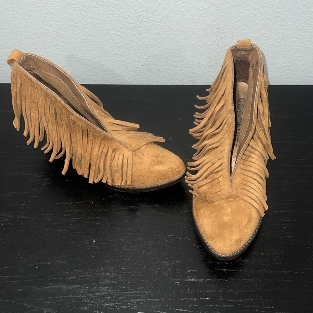 Coconuts by Matisse Brown Suede Fringe Booties. Size 6.5